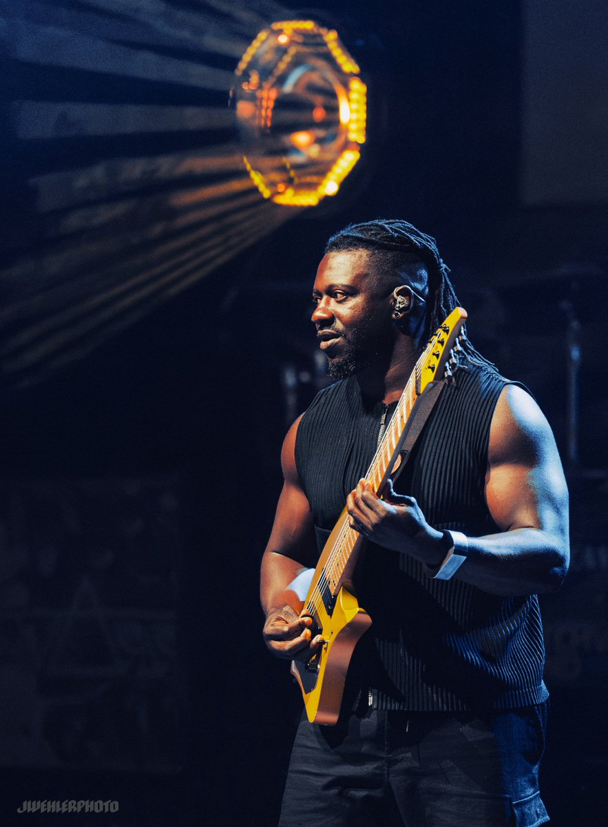 JWehlerPhoto's tweet photo. on tour right now with The SatchVai Band 
@AnimalAsLeader || Music Hall at @fairparkdallas  
04.17.26

#photographer #concertphotographer #livemusicphotography #animalsasleaders #tosinabasi #instrumentalmusic #guitar #sonyalpha #lightroom https://t.co/85hhx32doU