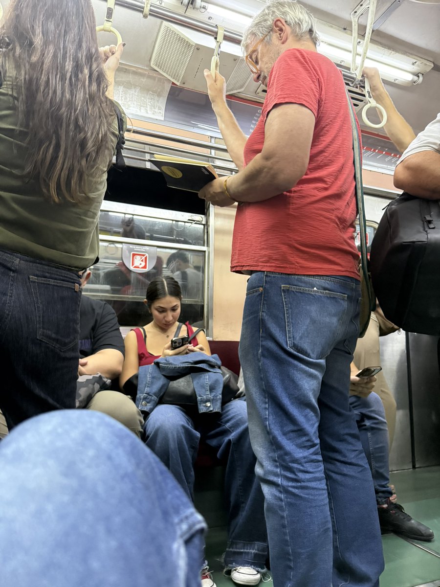 Sublecturas tweet media