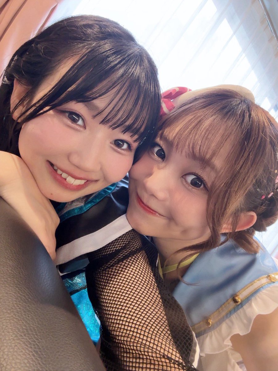 アルシュトーンの他のメンバーとも 2ショット撮れたので載せちゃおっと アルシュトーンの他のメンバーとも 2ショット撮れたので載せちゃおっと