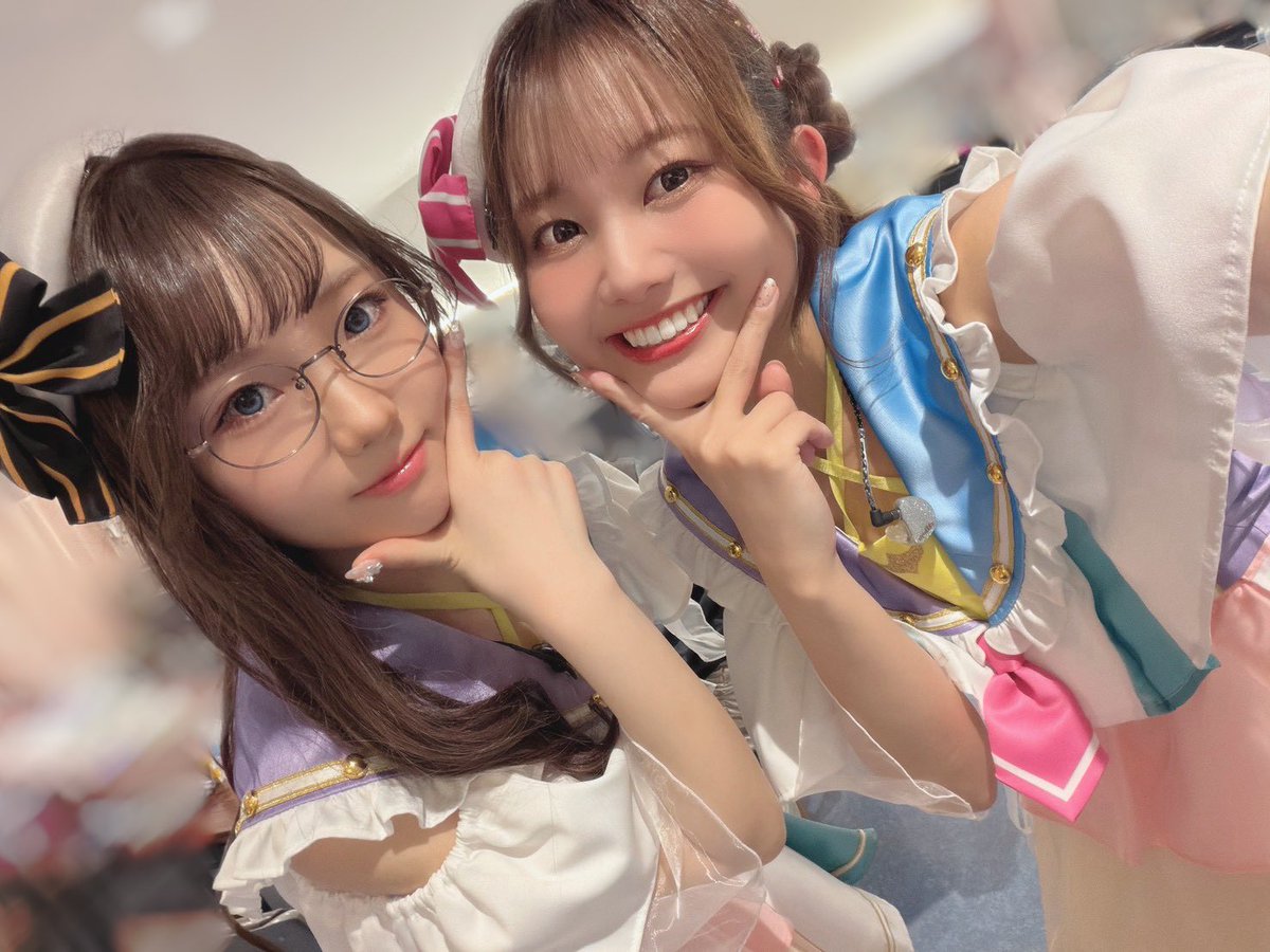 アルシュトーンの他のメンバーとも 2ショット撮れたので載せちゃおっと アルシュトーンの他のメンバーとも 2ショット撮れたので載せちゃおっと
