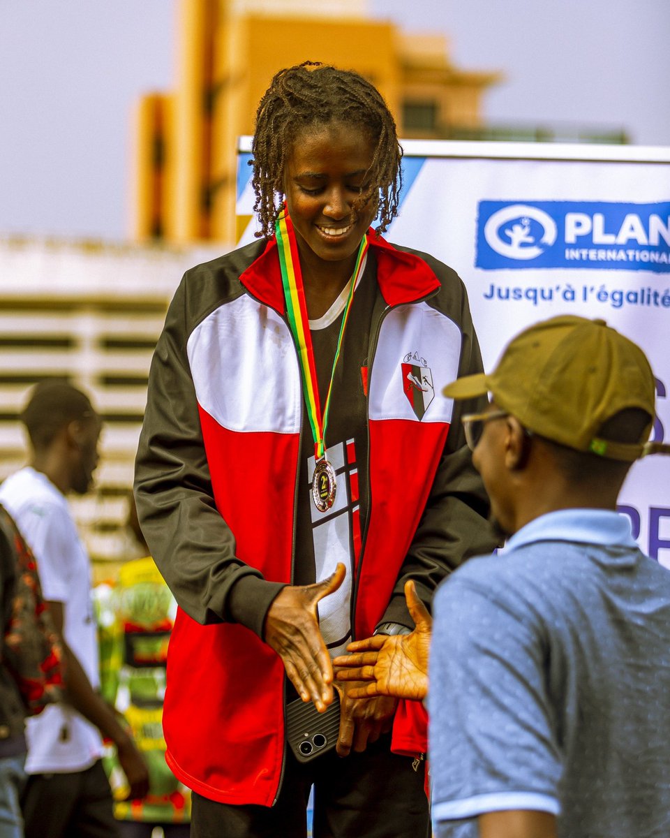 JOG CLUB tweet media