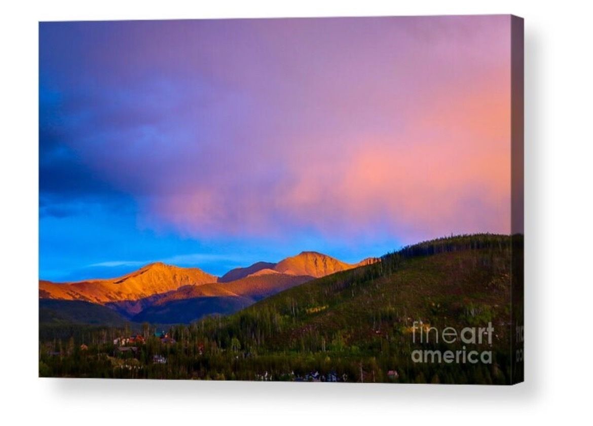erinmdorffette's tweet image. A colorful #sunset over the #mountains in #colorado makes for perfect #wallart #yogamat #tapestry #puzzle #blanket #totebag and more

#playwinterpark #colorfulcolorado #nature #outdoors #photography #yoga #namaste

Link to purchase in replies