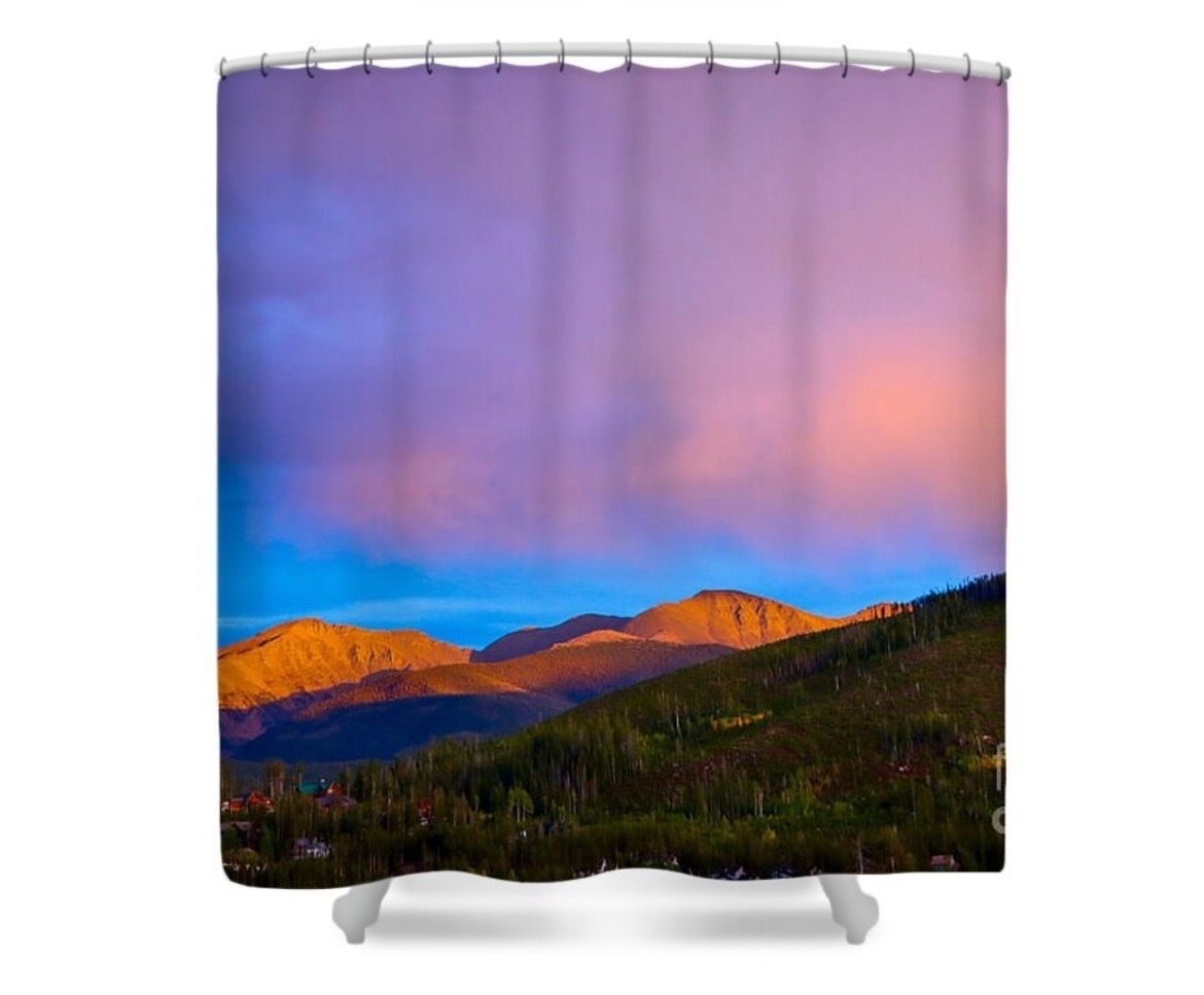 erinmdorffette's tweet image. A colorful #sunset over the #mountains in #colorado makes for perfect #wallart #yogamat #tapestry #puzzle #blanket #totebag and more

#playwinterpark #colorfulcolorado #nature #outdoors #photography #yoga #namaste

Link to purchase in replies