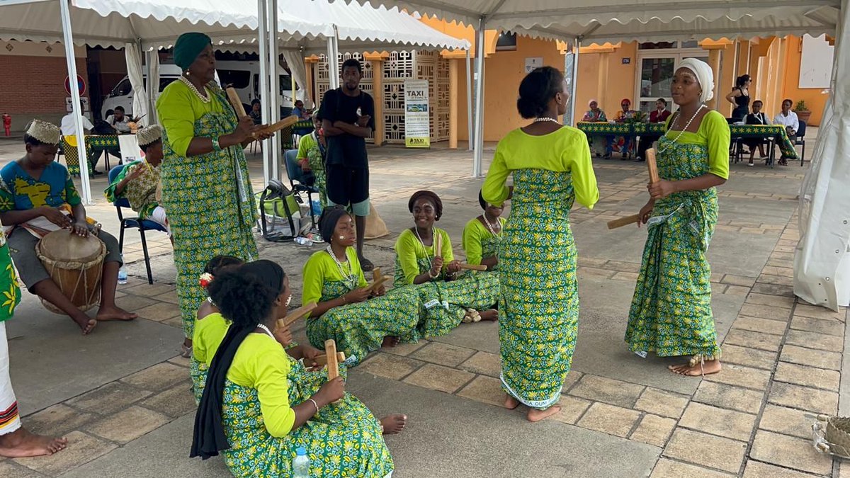 linfokwezi's tweet image. Le Festival des Arts Traditionnels de Mayotte 2026 célèbre culture, mémoire et identité mahoraise.
👉 Lire l'article complet ici : linfokwezi.fr/le-fatma-2026-…

#Mayotte #FATMA #CultureMahoraise #Festival #Mémoire #Traditions #Mamoudzou #Patrimoine #Esclavage #OcéanIndien