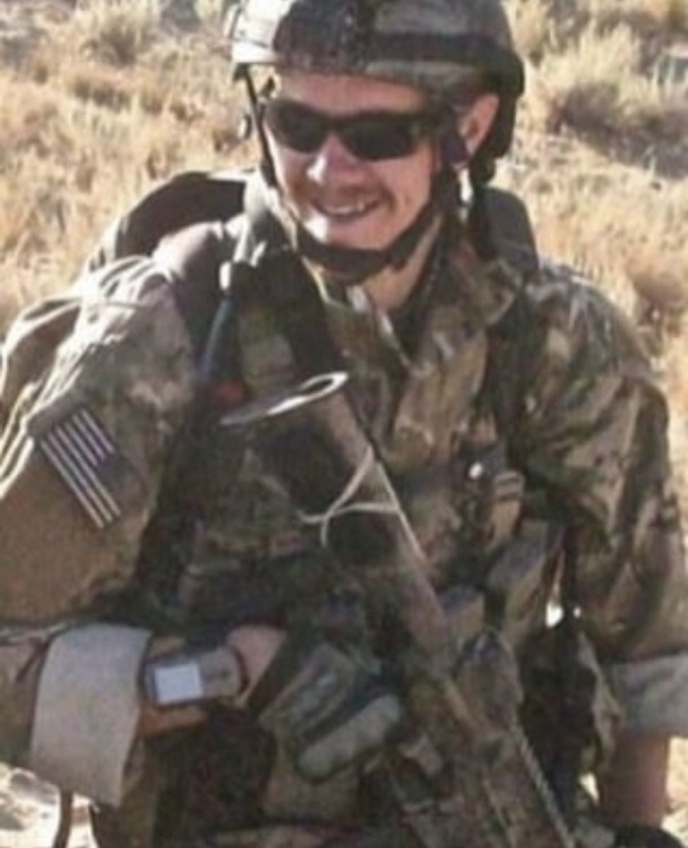 op_hawkeye's tweet photo. 4.21.2020 ~ Master Sergeant Christopher Rush πΊπΈ
#OpHawkeyeRemembers #ChrisRush #AFSOC #SpecialTactics #BronzeStar #PupleHeart #CCT #combatcontroller #FirstThere #22TooMany #Mission22 #supportourSOFcommunity #Operation_Hawkeye
π https://t.co/a7Zi2UXKtC
π https://t.co/ocNLs94pQa
