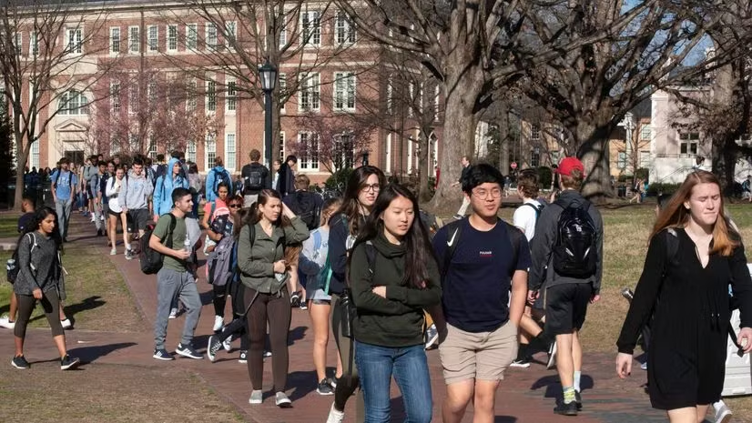 bsindia's tweet image. US lawmakers seek to end OPT, STEM-OPT and CPT, raising concerns for Indian students as work pathways linked to F-1 visas face review.

Details by @surbhiglori 👇

mybs.in/2g5SEaV

#USImmigration #ImmigrationNews #US #F1Visa #IndianStudents