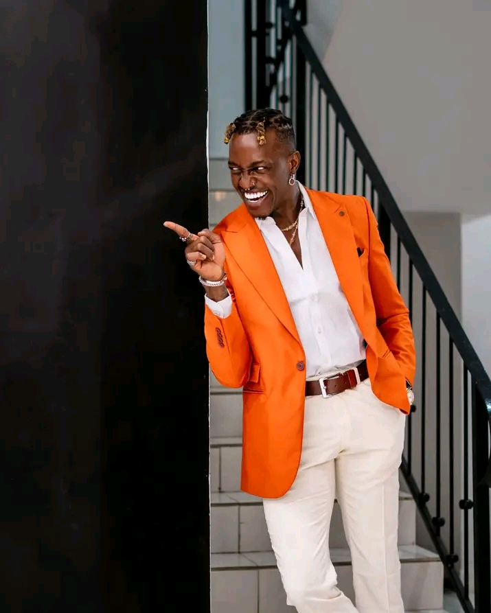 Bahdlex_'s tweet image. It's world 🌍 #Hermèsiyele Day 🍿🍬🥂

Happy #birthday! #Hermes Iyele (#Artist) # Bahdlexbirthday #bigbrothernaija Star 🌟 #levelup 

🤍🎀♥️✅💚🟨🙌 ❤️✍️ ✅ ❤️
 #BBN #BBNaija #Bahdlexempire #bahdlex #Bahdlexblog #viral #trends #goviral #viralnews #celebritynews #Bahd #Lex