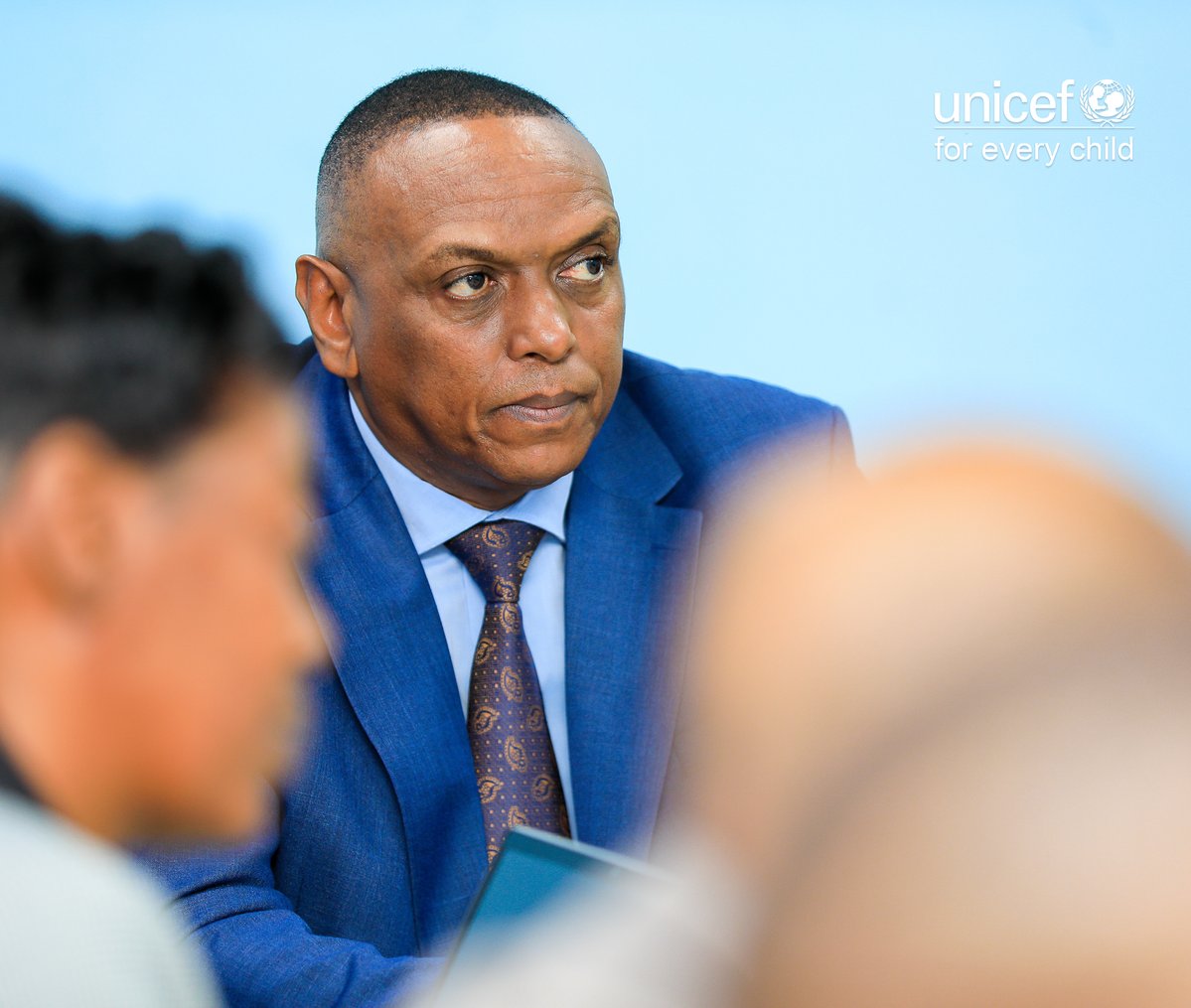 UNICEFBotswana's tweet image. #UNICEF is supporting government to redesign the Youth Development Fund - shifting from funding projects to building a system that helps young people move from learning to earning. 
Led by Hon. Lesego Chombo, reforms focus on scale, inclusion &amp;amp; private sector partnerships to