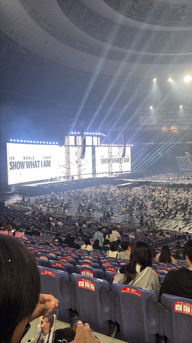 とまと tweet media