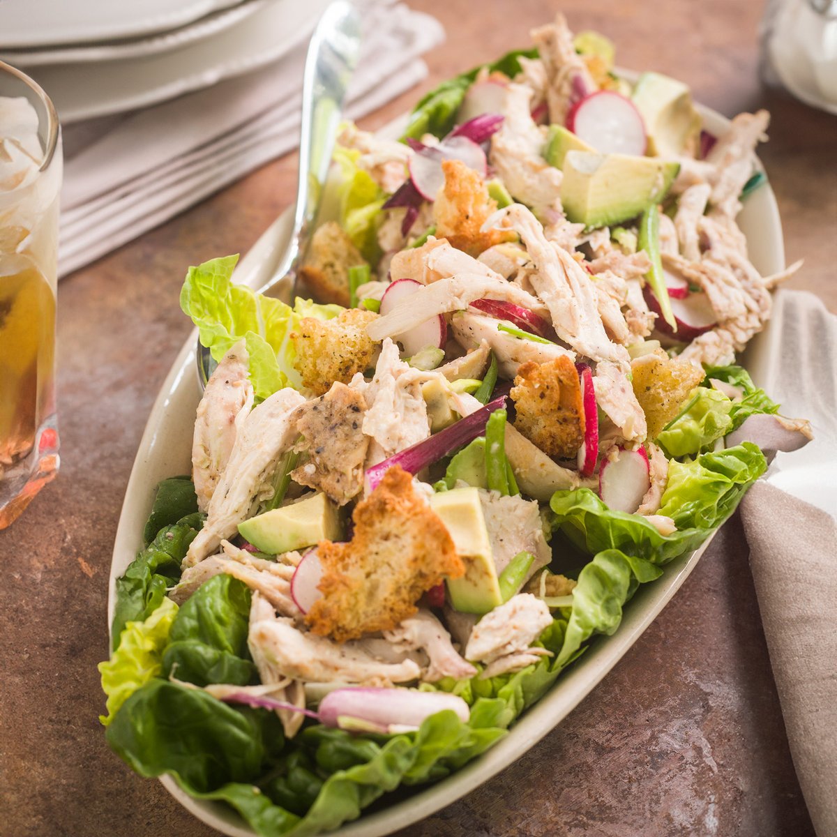 inapaarman's tweet image. 𝗘𝗮𝘀𝘆 &amp;amp; 𝗴𝗲𝗻𝗲𝗿𝗼𝘂𝘀

Follow our easy recipe: paarman.co.za/blogs/all-reci…

#WhatsForSupper #ChickenSalad #Croutons #InaPaarmansKitchen #ItStartsAtHome