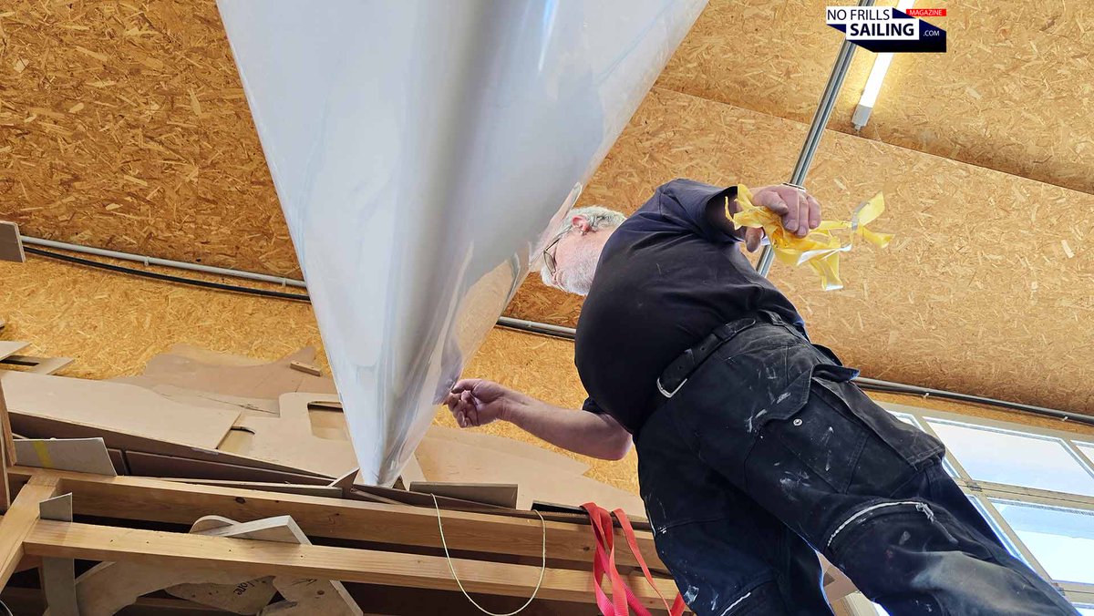 NO FRILLS SAILING tweet media