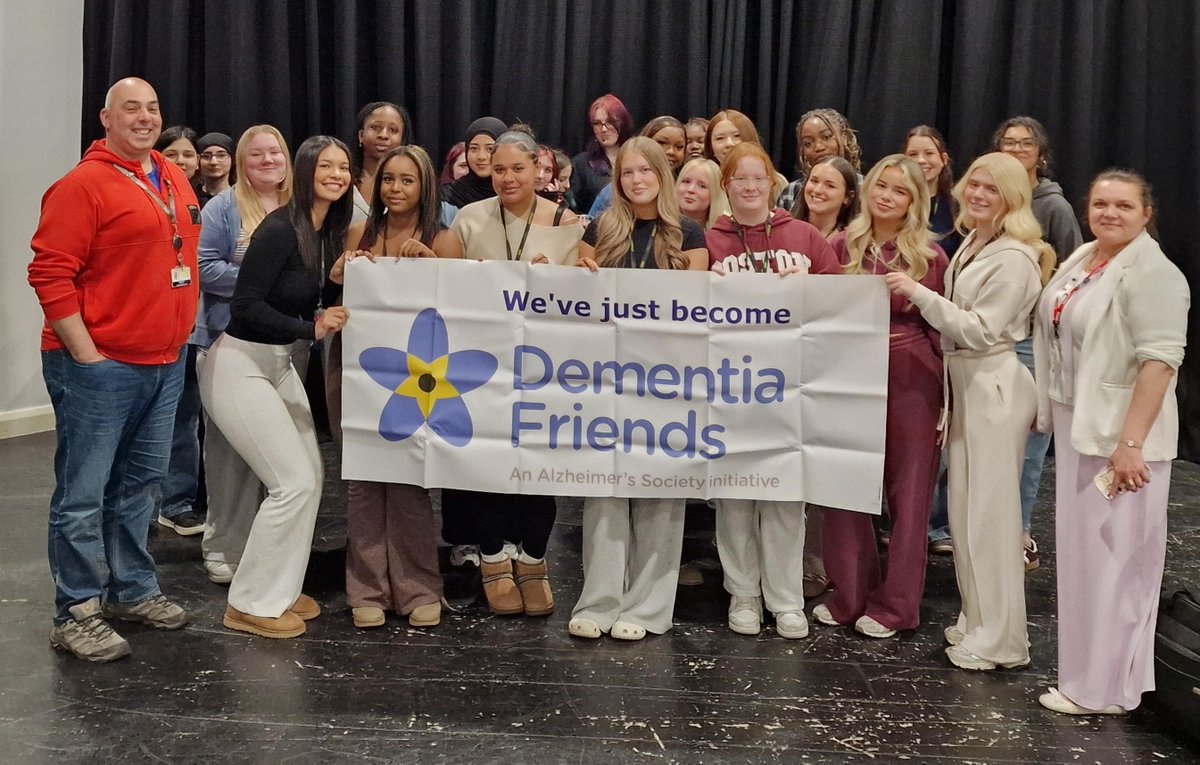 huddnewcoll's tweet image. We recently welcomed the Kirklees Dementia Hub to HNC to deliver a special guest workshop to our Health and Social Care students on supporting patients living with Dementia. Read more in our latest story 👉 tinyurl.com/5ynfm7b3 #CommunityPartnerships