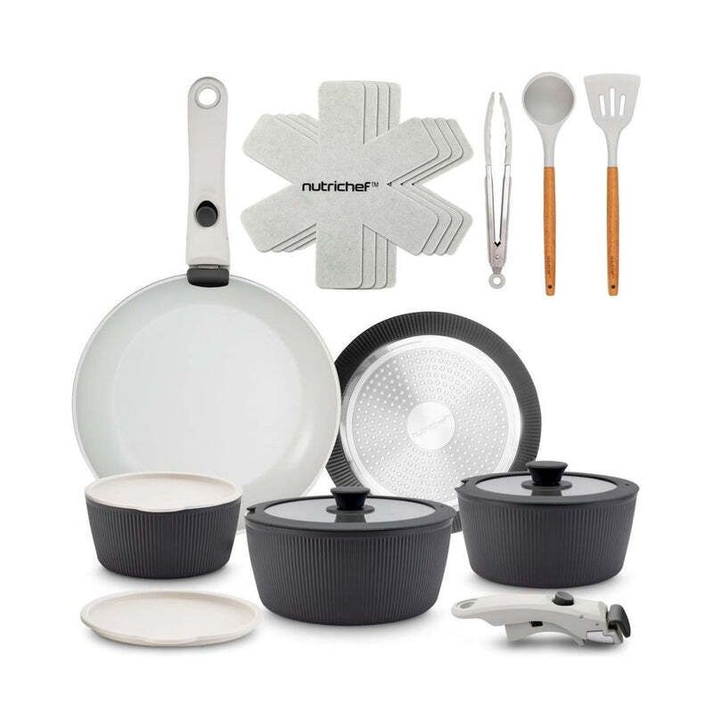 simplexdeals's tweet image. *SUPER PRICE!*

18-Piece NutriChef Ceramic Cookware Set *ONLY $34.88!*

- This sold for $140

 simplexdeals.com//products/18-p…

#bestdeals #deals #shopping #gifts #onlineshopping #rundeals #couponcommunity #hotdeals #online #dealsandsteals