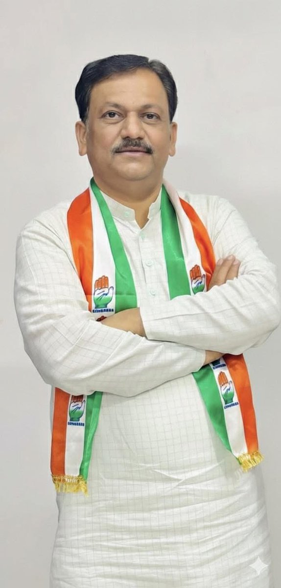 INCMinority's tweet photo. महाराष्ट्र कॉंग्रेस के वरिष्ठ नेता और अल्पसंख्यक विभाग के पूर्व राष्ट्रीय संयोजक जनाब ज़फ़र ख़ान साहब का लम्बी बीमारी के बाद इंतिक़ाल बेहद अफसोसनाक है।

इस मुश्किल हालात में पूरे विभाग की संवेदनाएं परिवार के साथ हैं, चेयरमैन इमरान प्रतापगढ़ी जी  ने परिवार से फोन पर बात की और उन्हें ढांढस बंधाया।