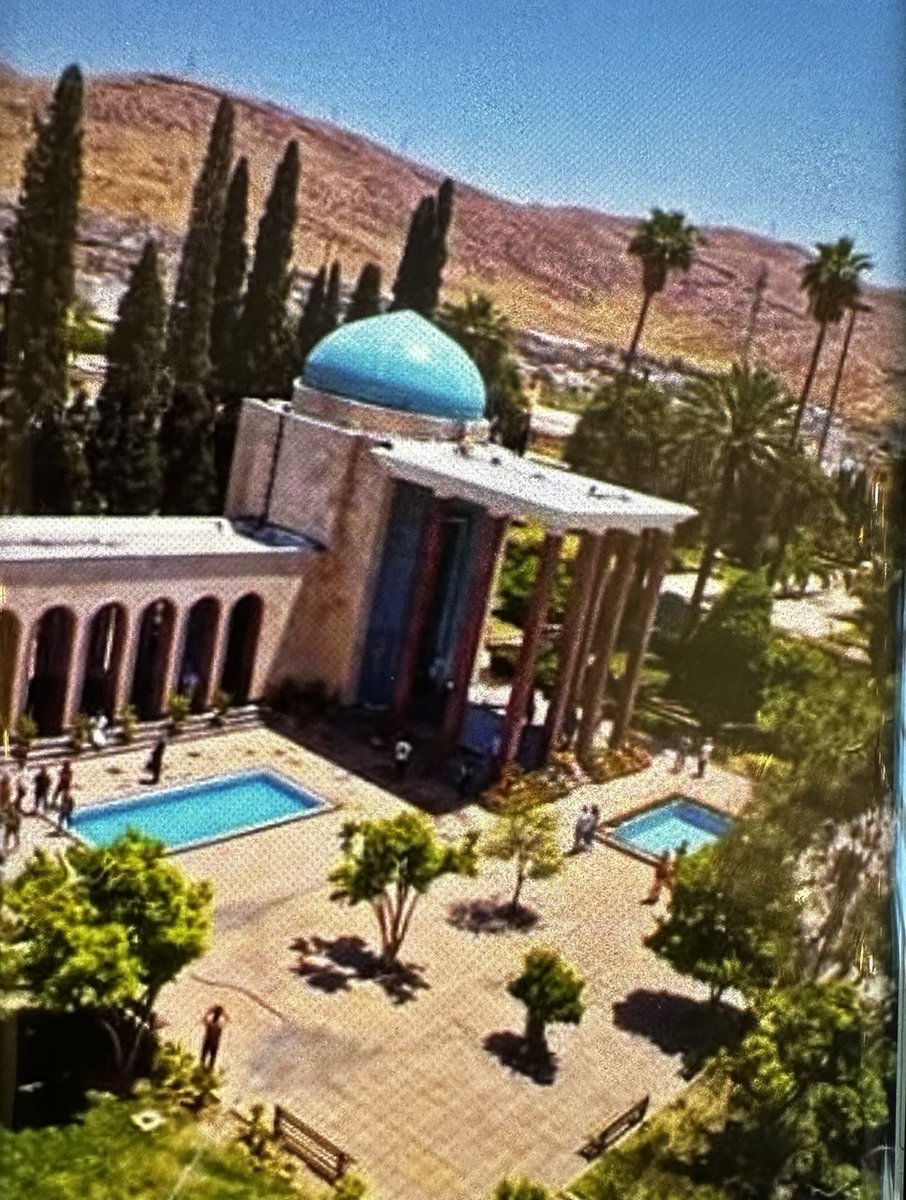 hojatfaghani's tweet photo. #سعدی، خداوندگار سخن و شایسته‌ترین نماینده فرهنگ و ادب و بینش و منش ایرانی است. سرود سردی‌ناپذیر بنی‌آدمش، هماره بهترین ترازوی سنجه انسانیت است. برای توصیف سعدی، باید هم از او مدد جست که: "هرچه گفتیم در اوصاف کمالیت او- همچنان هیچ نگفتیم که صد چندین است." روز بزرگداشت سعدی مبارک! https://t.co/G2mQhvKP9q