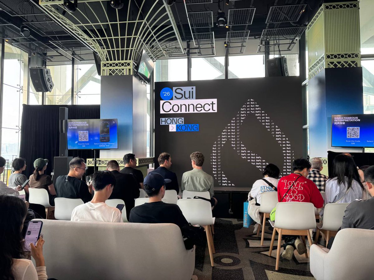 Lukeeeeal's tweet photo. Great connections at #SuiConnect 
Love being on the waves and excited to share ideas with solid builders. 🌊 https://t.co/ljAXj3qiQa