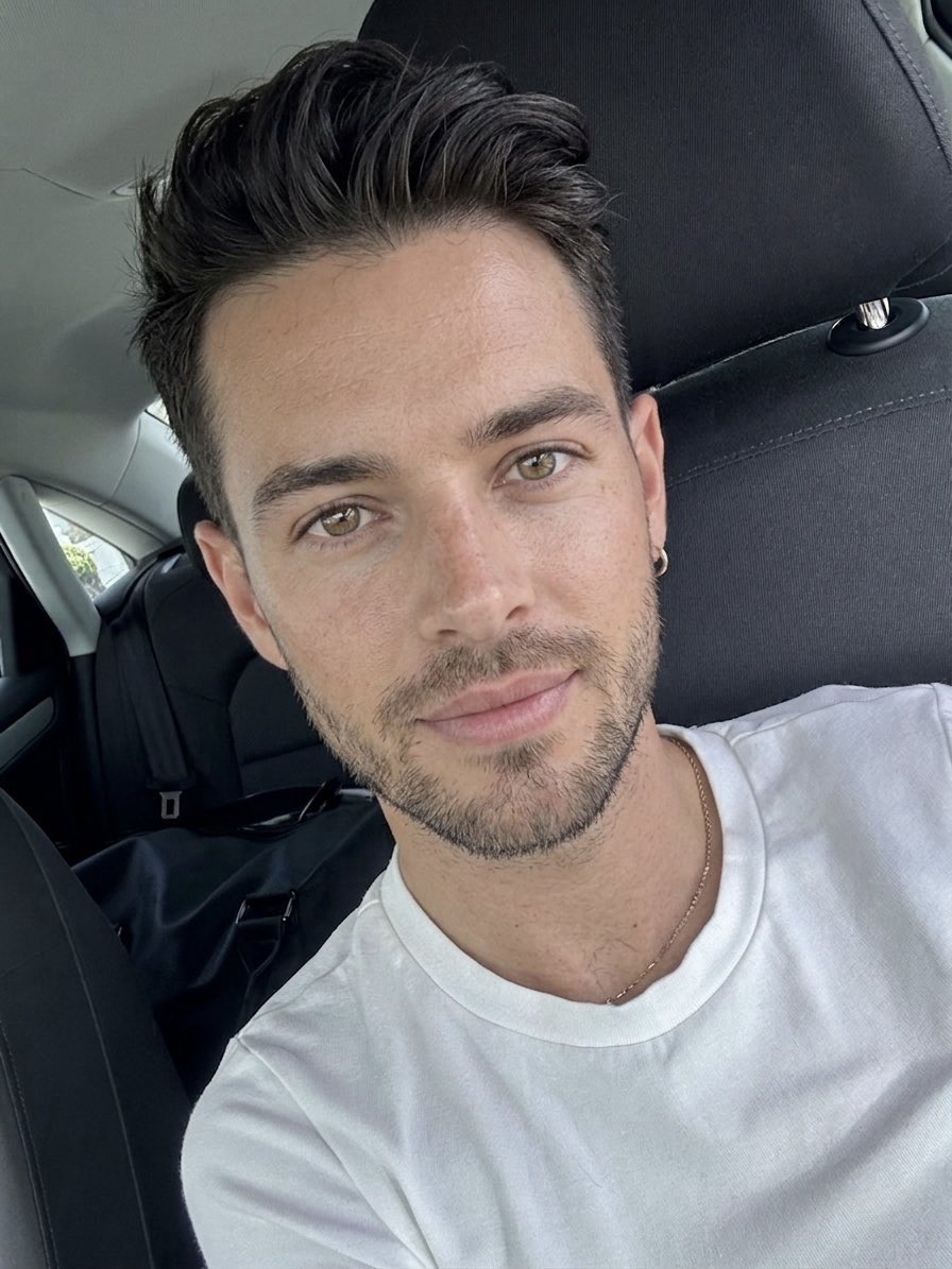 wale.moca 🐳 tweet media