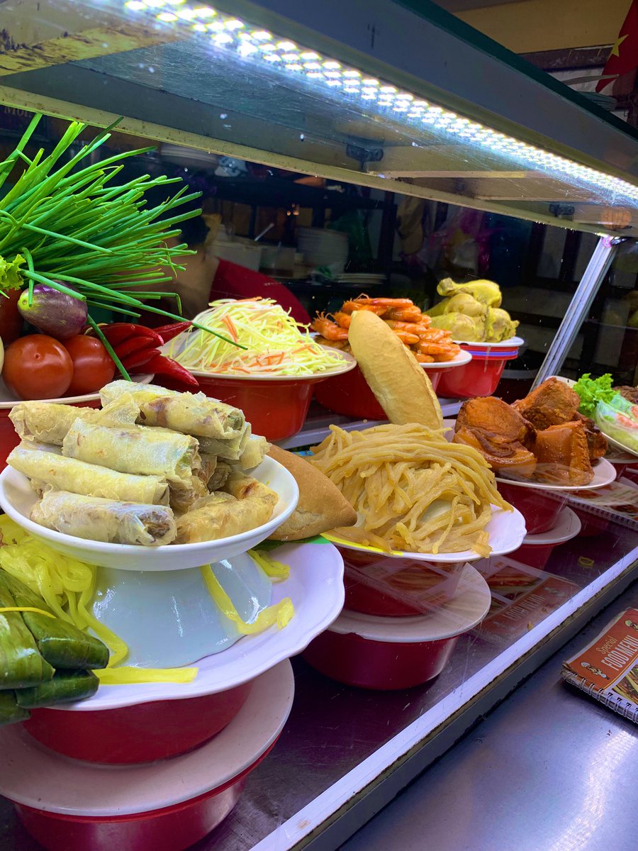 ogtya91's tweet photo. ベトナム🇻🇳ホイアン
市場の食事処
衛生面気になる方はご遠慮ください
35,000ドン〜 https://t.co/b62j1Wxl7H