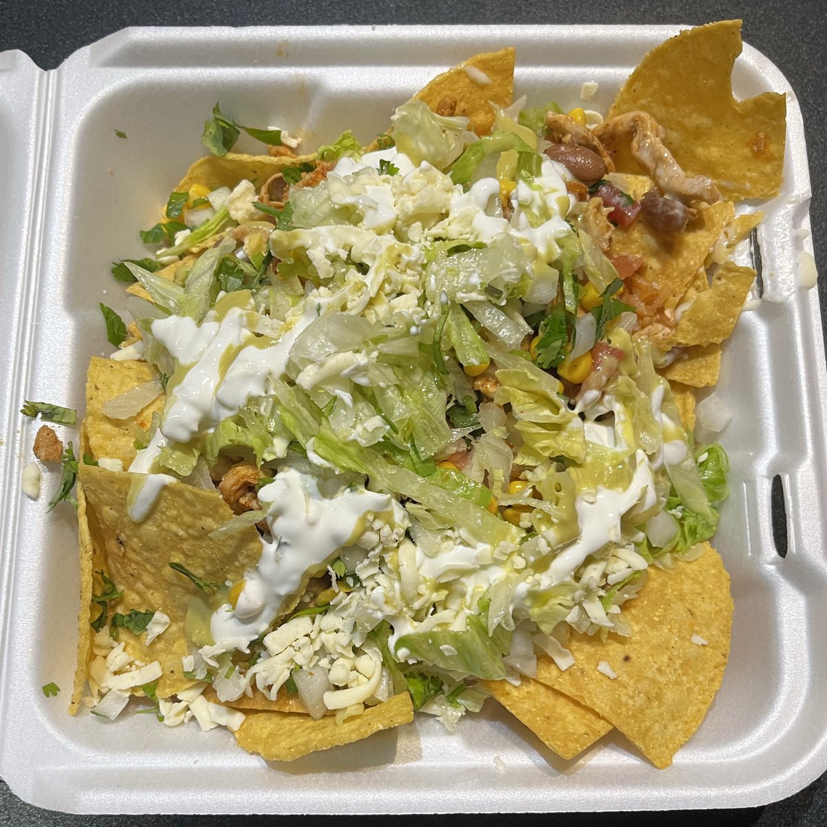 FoodsnapIO9's tweet image. Nachos in Bloomington and they look incredible 🔥🧀 Someone in our community is living their best life and we are HERE for it → foodsnap.io/posts/1540 #Foodie #FoodSnap #FoodLovers