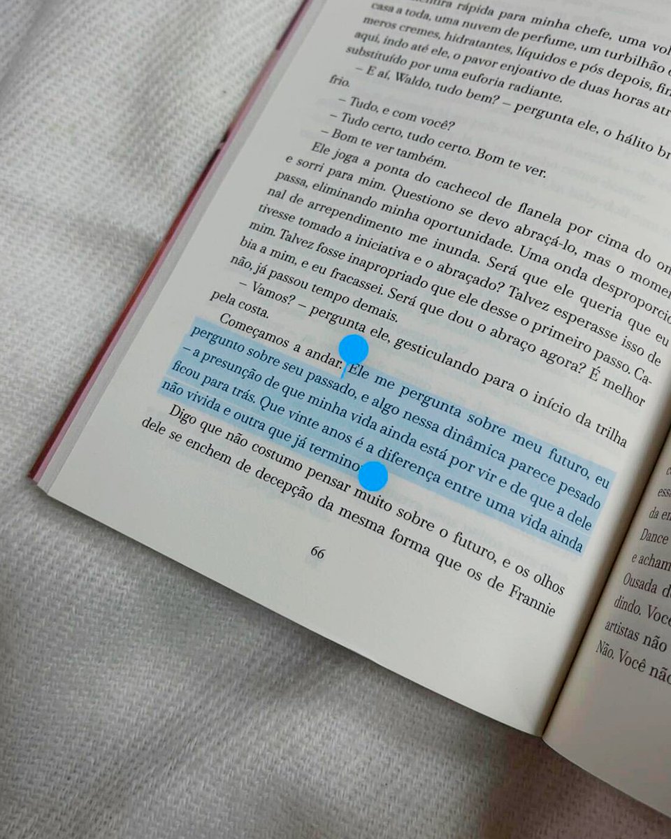 Intrínseca tweet media