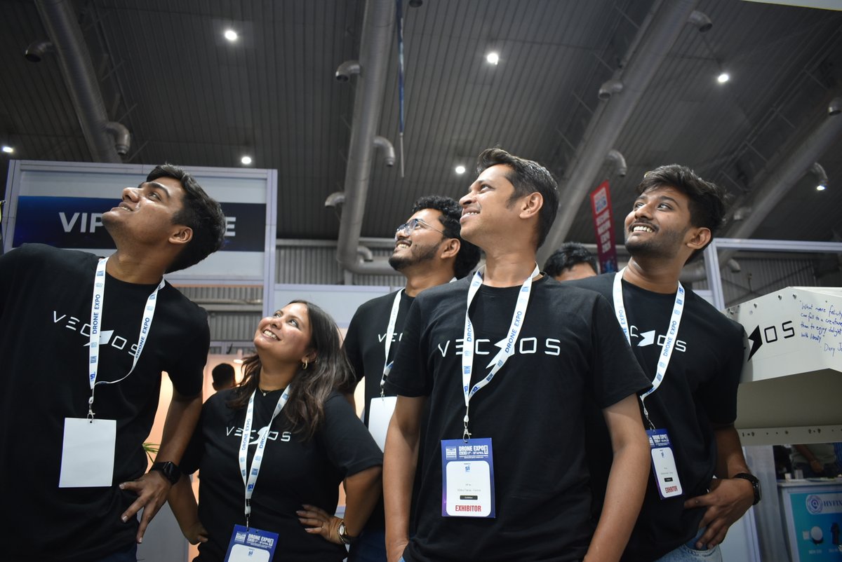 VecrosTech's tweet image. Drone Expo 2026 ✅
Bengaluru showed up. So did we. ⚡

 #DroneExpo #Drones #UAV #MadeInIndia #StartupIndia