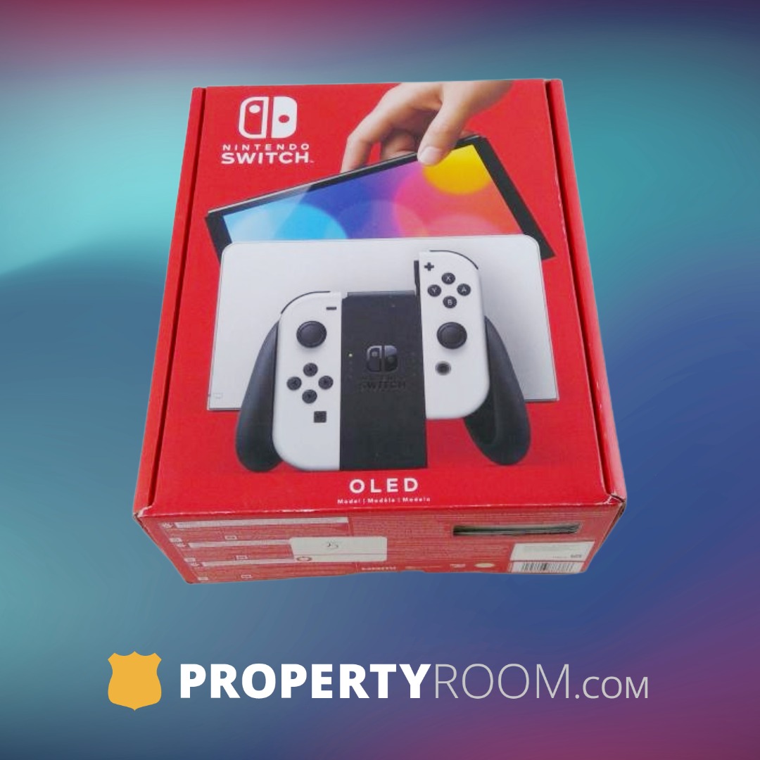 PropertyRoom.com tweet media