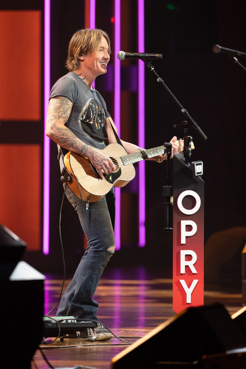 Grand Ole Opry tweet media