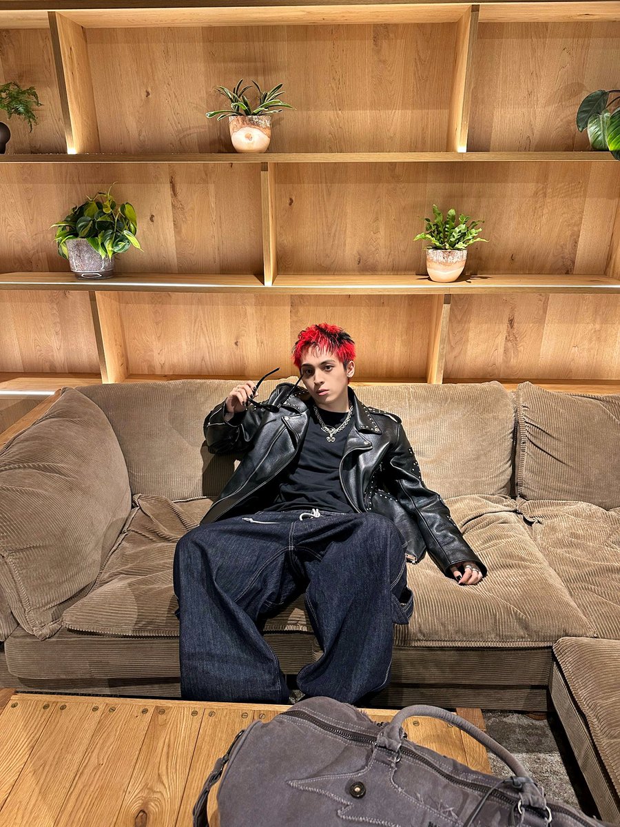 Novel Core tweet media