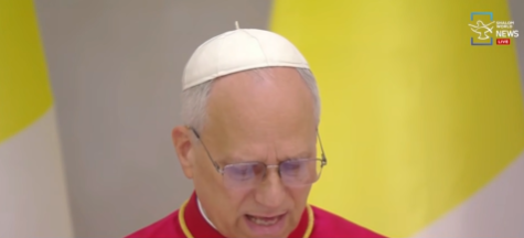 shalomworldnews's tweet image. #PopeLeoXIV praises the naming of the new capital as the “City of Peace,” calling all people to live life as a spiritual journey and embrace the Church’s social teaching in facing modern challenges.

#EquatorialGuinea #Peace #LIVEUpdates 
Watch #LIVE: youtube.com/watch?v=Xl6zUN…