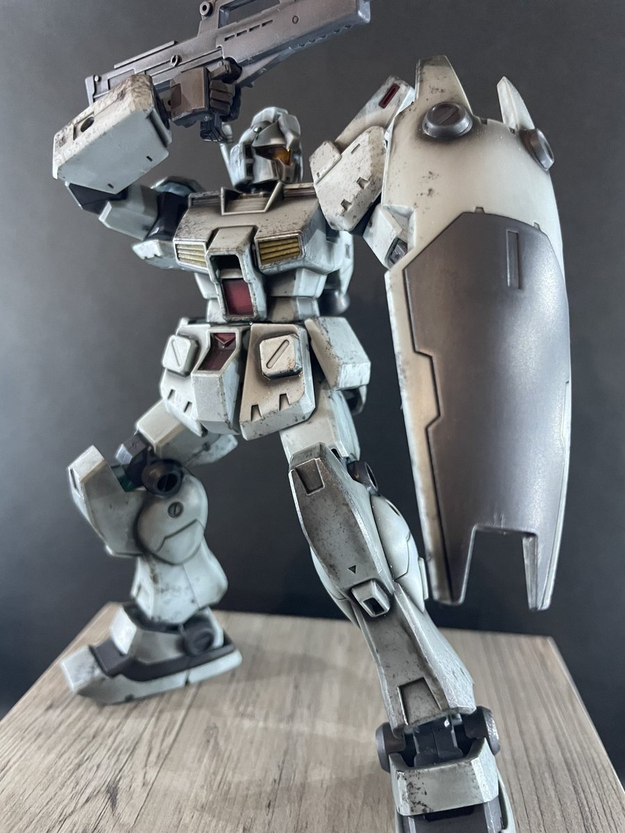 HG ジム・カスタム    ギブバース👐

ゲート処理はサボりましたが、リアルタッチマーカーとメラミンスポンジでお手軽にカッコよく💯
最近の定番になってきました

ジム・カスタムと言えば我的バニング大尉ですが、ポージングはモンシア中尉で
#ガンプラの画像貼るとRTされると聞いて