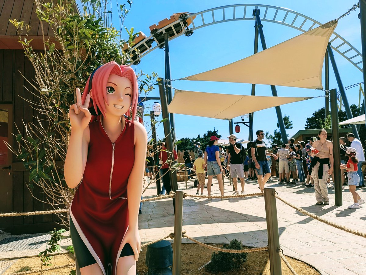 AmelandOff's tweet photo. Avec #KyûbiUnchained, @zamperlarides a vraiment fait du très bon boulot 🦊 Ce #coaster familial est surprenant et parfois bien nerveux avec ses virages secs ! On vous le recommande vivement 🌀 #Naruto #KonohaLand #ParcSpirouProvence @Parc_Spirou https://t.co/nsmGX8wVPM