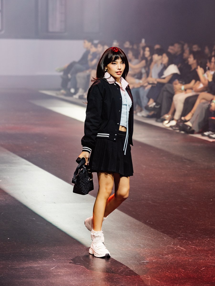 G22Official's tweet photo. @_ajyape for #BENCHxG22 #BENCHFashionWeekSS26 https://t.co/FTN0D0MOIT