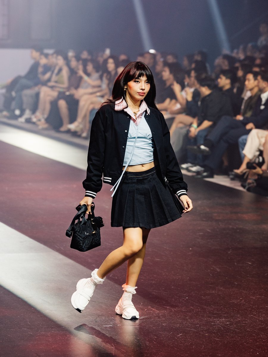 G22Official's tweet photo. @_ajyape for #BENCHxG22 #BENCHFashionWeekSS26 https://t.co/FTN0D0MOIT