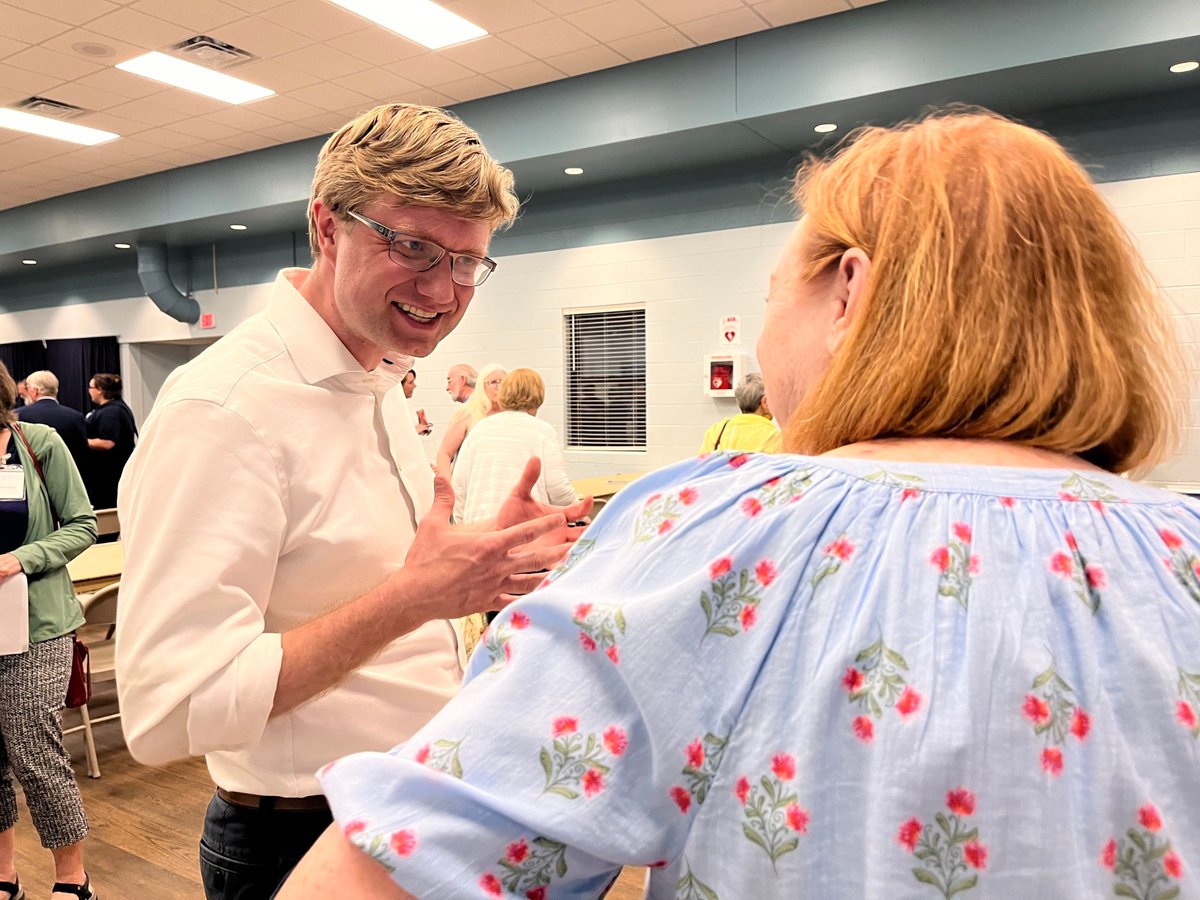 hambleyforohio's tweet image. Great to be back with the Cincy Westside Dems for their candidate panel! Always a great turnout &amp;amp; fantastic to hear from folks running for everything from State Central Committee to Congress. We all have our part to play in building a better future for #Ohio. #HambleyForOhio