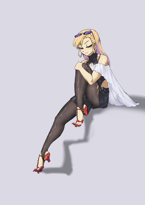 タイツ脚がクッソエロい人外ショタジジイでも見てよ 