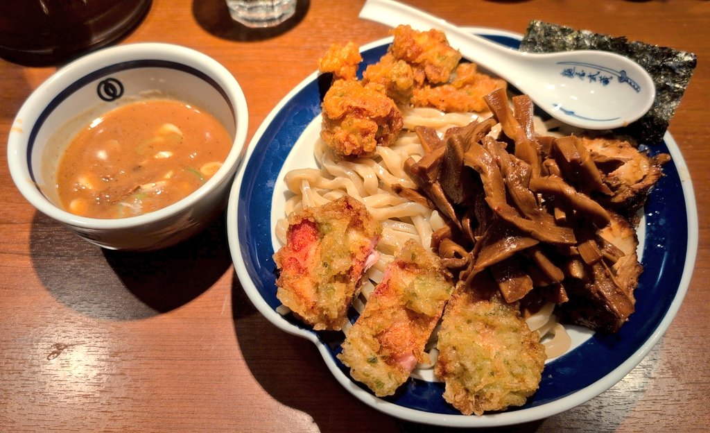 ナポ tweet media