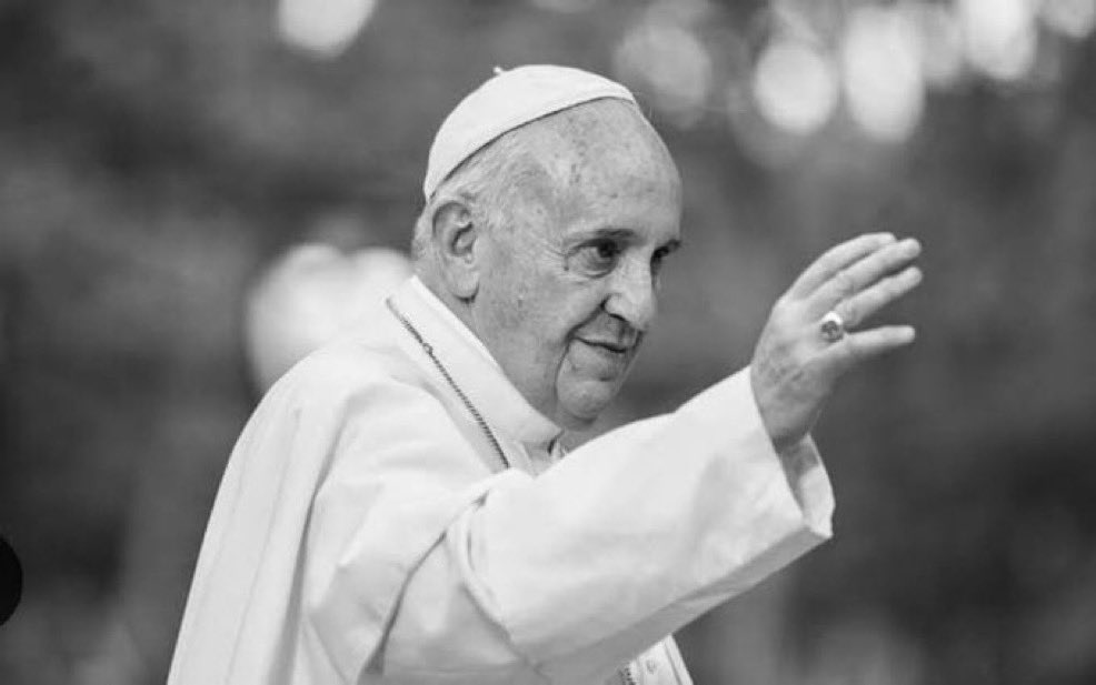 “Hoy todos estamos llamados a proteger la vida; es la base fundamental para construir una civilización de la paz.

Por eso pido un compromiso firme para promover el respeto de la dignidad de la vida humana, desde la concepción hasta la muerte natural”.

- Papa Francisco