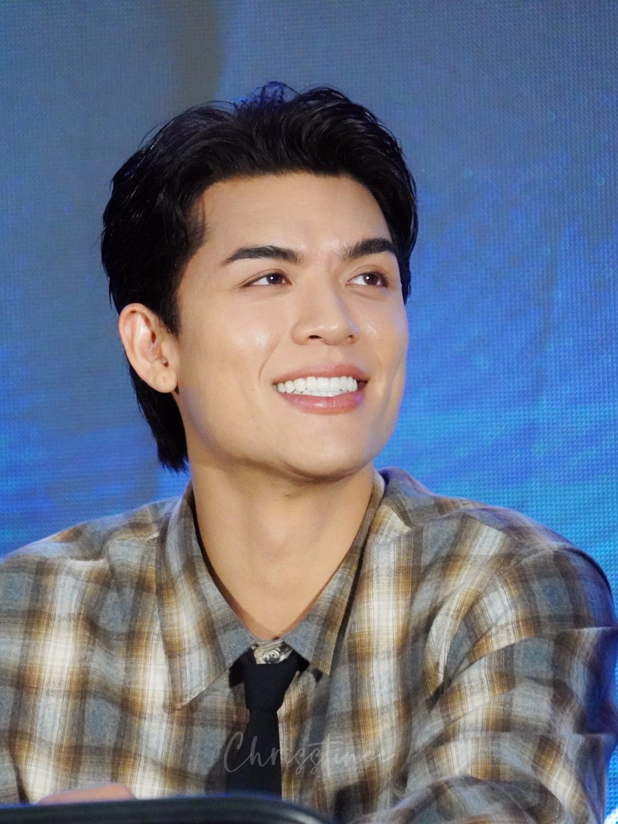 Chrisstinee tweet media