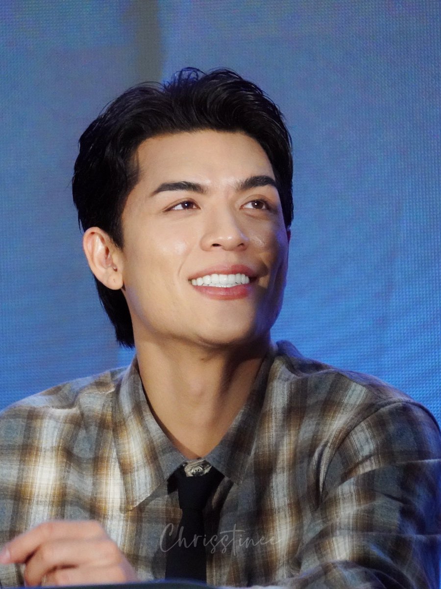 Chrisstinee tweet media