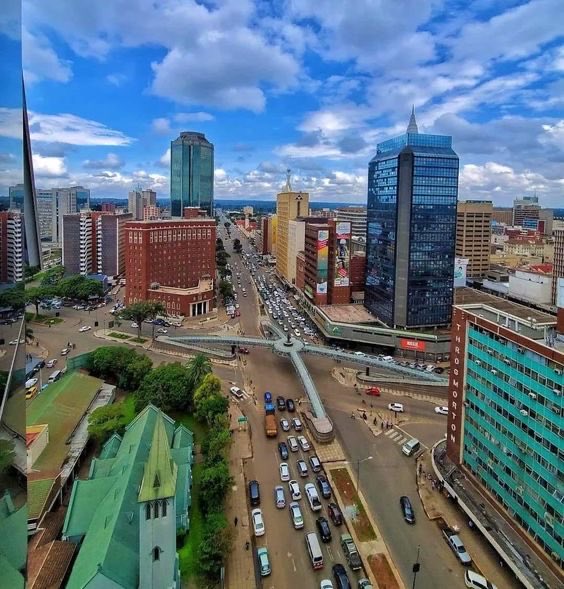 Twicks340700's tweet photo. @nickmangwana @HonZhemuSoda Zimbabwe, Harare: independence 1980
China, Shenzhen: established 1980
The difference is clear as day. We don’t want Zanupf. We don’t want @edmnangagwa . #EDMUSTGO. #ZANUMUSTGO #NOTOCAB3 https://t.co/wgdIRsWrwV
