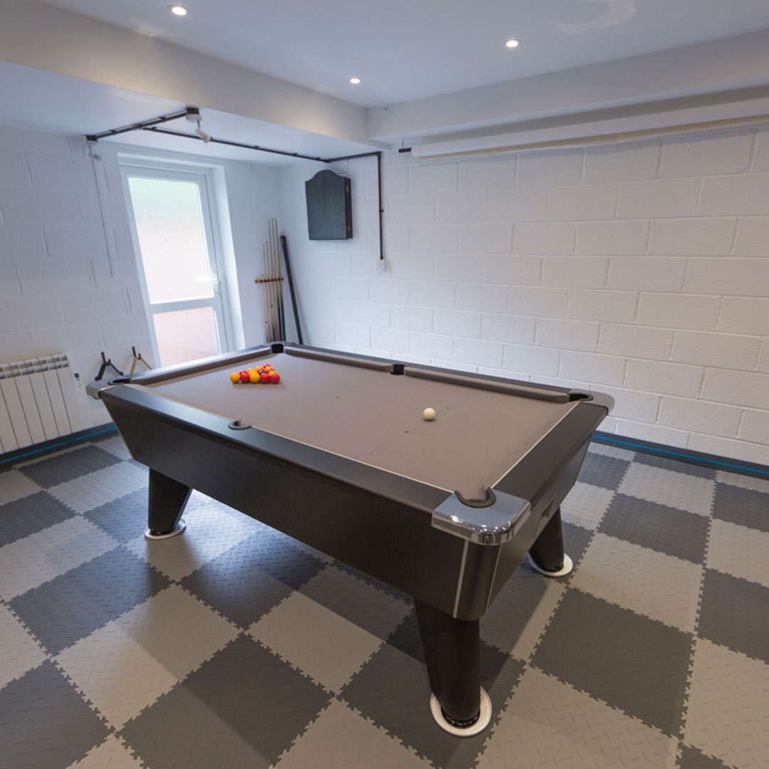 mototile's tweet image. MotoLock Heavy Duty Interlocking Tile Flooring layout tool | Experiment with the tile patterns and estimate required quantities | Try it out mototile.com/motolock-desig… #mototile #interlockingtile #tile #DIY #FOS #floor #garage #work #f1 #classiccar #garagetiles #garage #tiles #cars