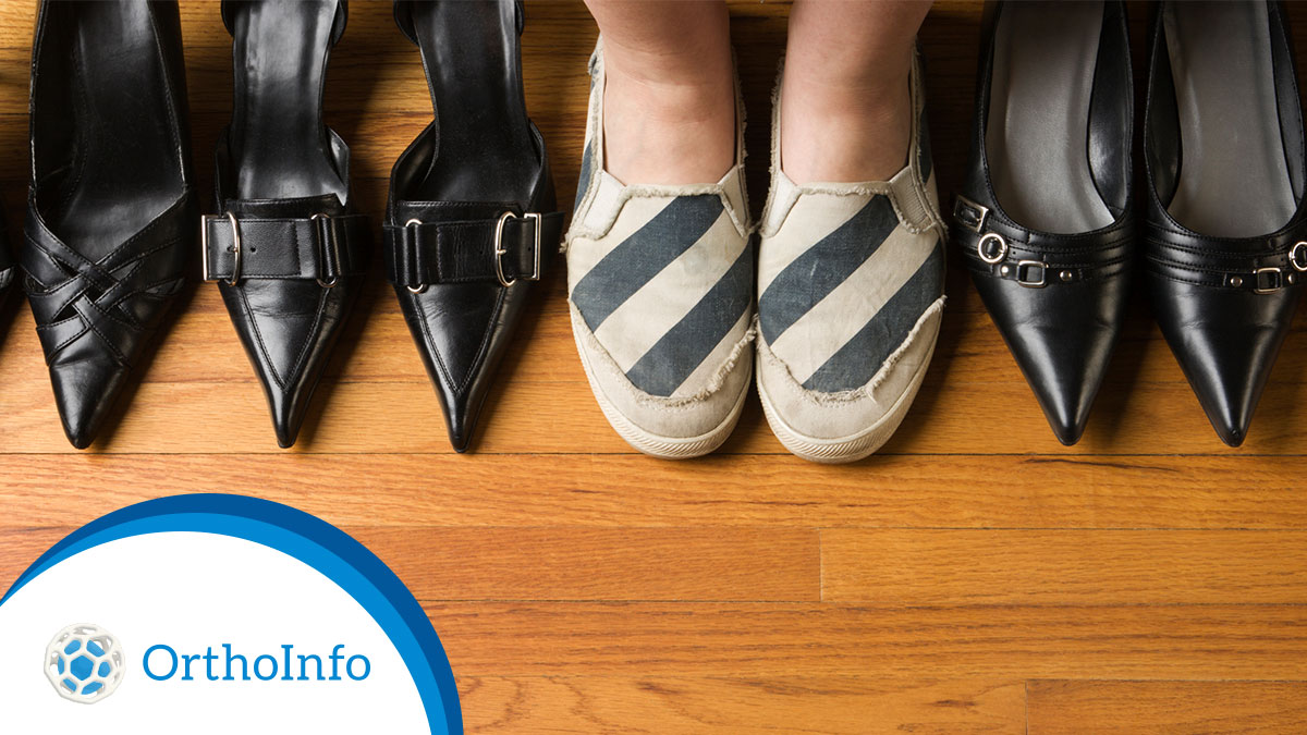 AAOS1's tweet photo. When choosing shoes, it’s tempting to focus more on style than fit—but shoes that are too loose, too tight, or not supportive enough can cause painful foot problems. 

These tips from OrthoInfo can help you have happy (&amp; healthy) feet: https://t.co/vdVXUNYdln @AOFAS #OrthoTwitter https://t.co/T6fWkPSGvq