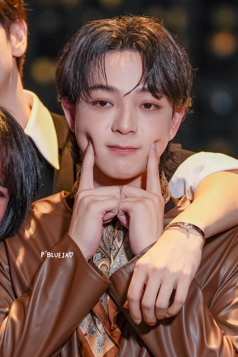 💙💛 𝗯𝗹𝘂𝗲𝗯𝗼𝘀𝗹𝗲𝘆 💛💙 tweet media