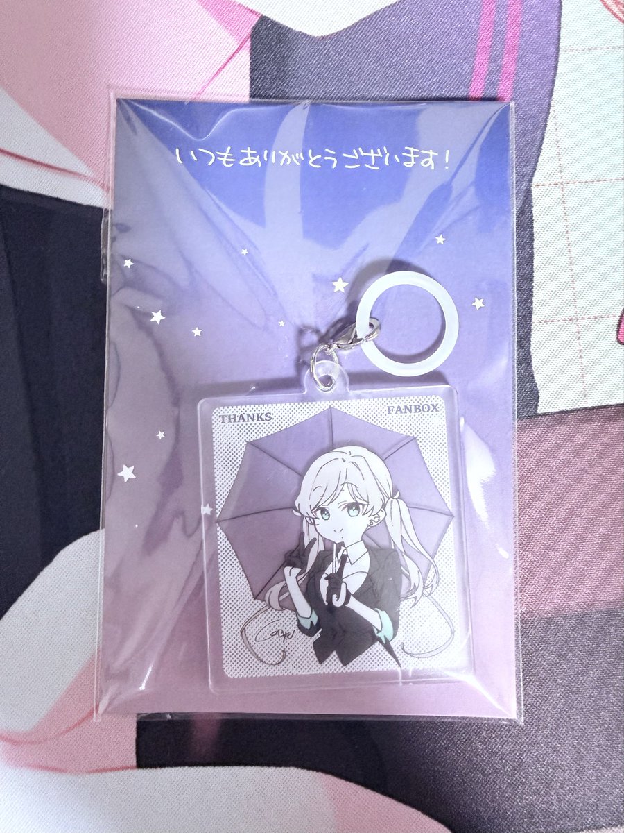 de_Nanase's tweet photo. 届きました！！めっちゃ可愛い！！
アンブレラマーカーとして使うかチャームとして使うかめっちゃ迷う！！
＃つばめアンブレラ https://t.co/s1quobK2NM