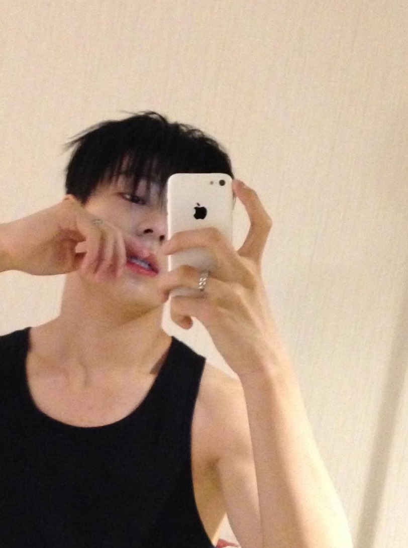 Z 𓇼 G-XL tweet media