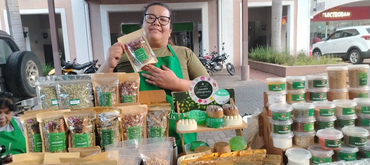 DCEAMAG's tweet image. AHORA...
Buenos días! Ya estamos en el Paseo 1.811 de Fernando de la Mora hasta agotar stock! Productos frescos de la finca a la mesa! Participan 5 organizaciones de Central y Bajo Chaco que benefician a 115 familias productoras #Mag Paraguay🇵🇾 #Carlos Giménez🇵🇾 #LoNuestroPrimero