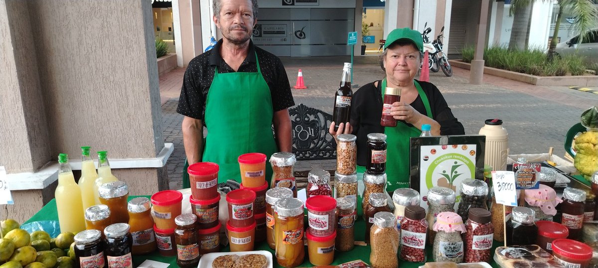 DCEAMAG's tweet image. AHORA...
Buenos días! Ya estamos en el Paseo 1.811 de Fernando de la Mora hasta agotar stock! Productos frescos de la finca a la mesa! Participan 5 organizaciones de Central y Bajo Chaco que benefician a 115 familias productoras #Mag Paraguay🇵🇾 #Carlos Giménez🇵🇾 #LoNuestroPrimero