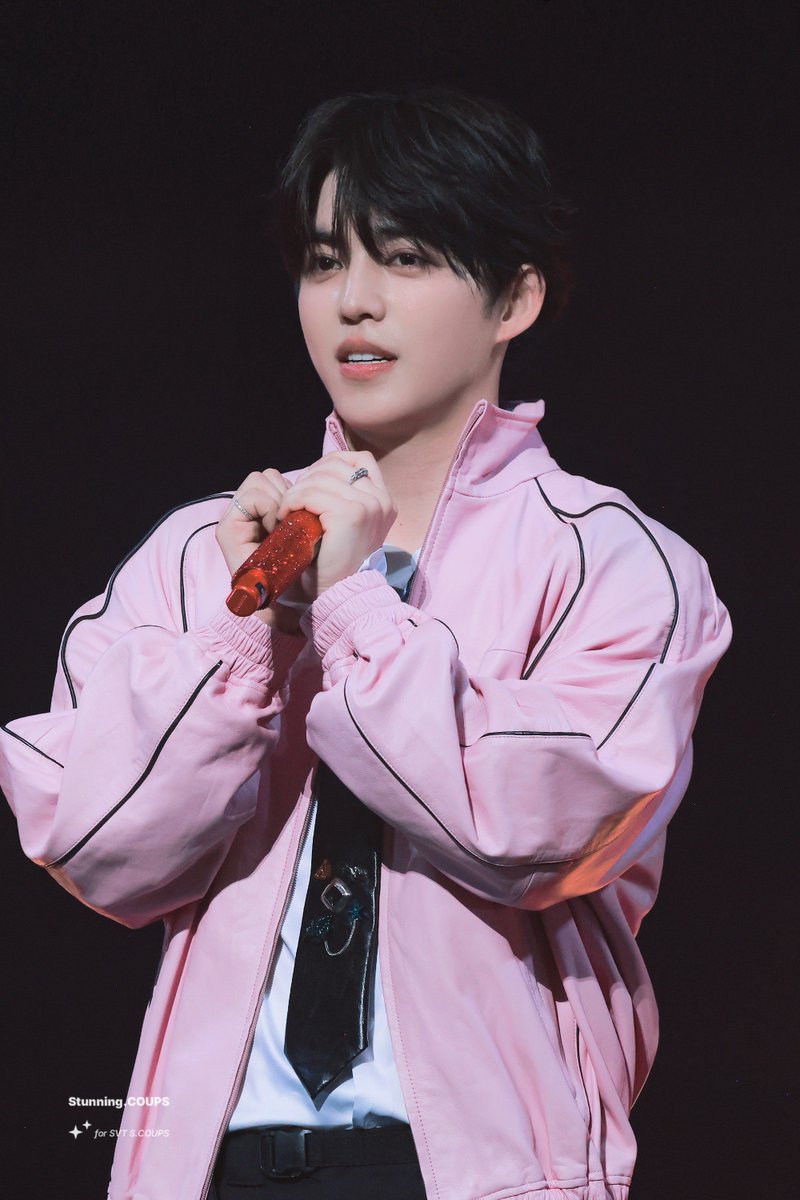 Stunning.COUPS tweet media