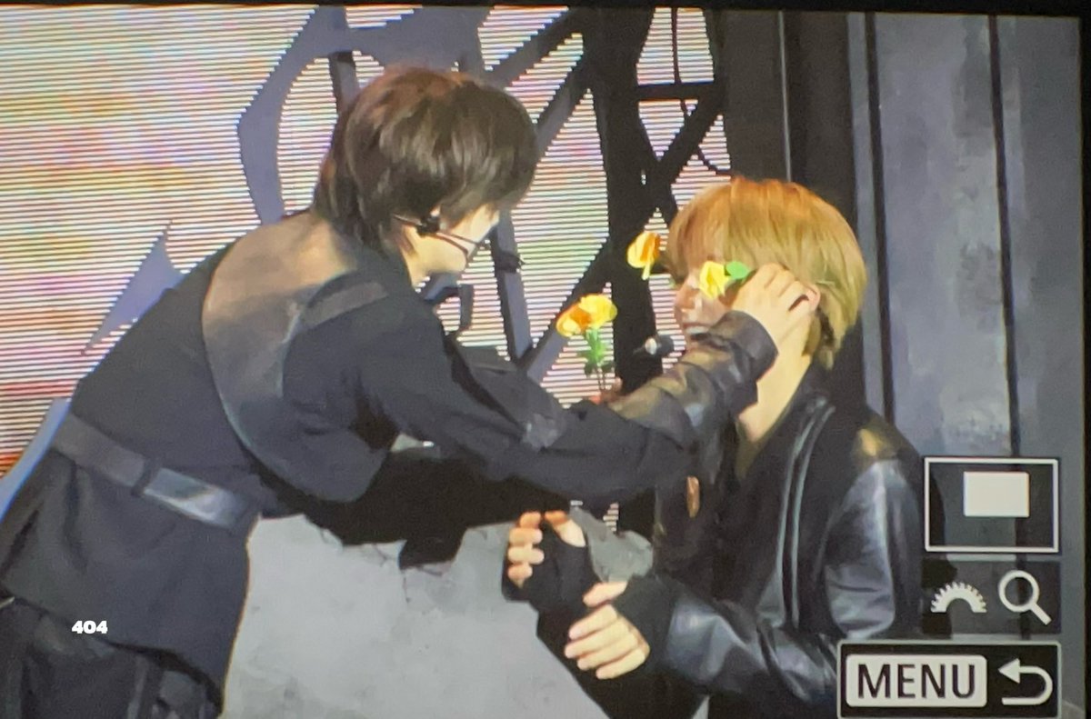 𝟰𝟬𝟰 tweet media