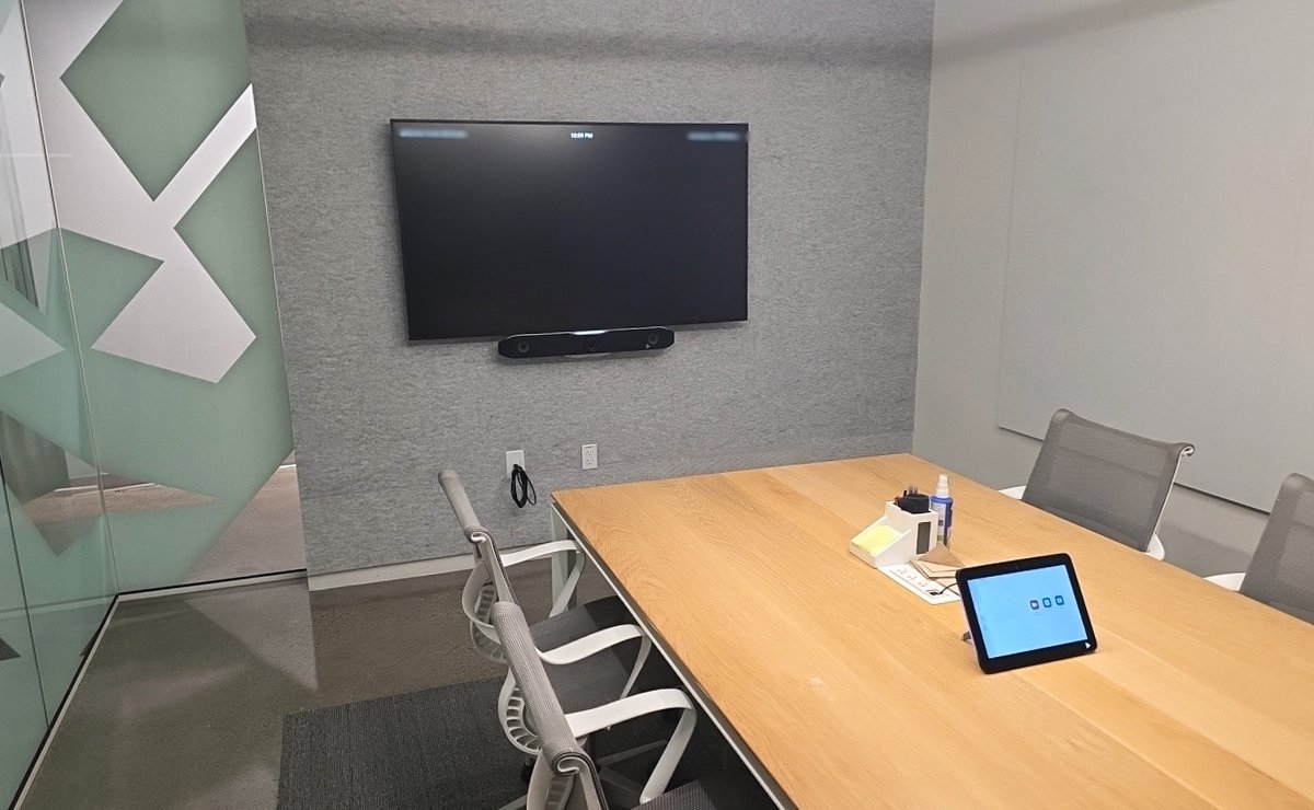 RoomReady tweet media